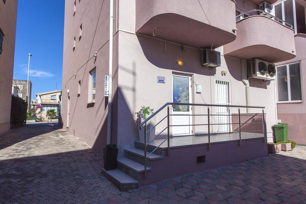 Apartments Villa Jukic Makarska Exterior photo