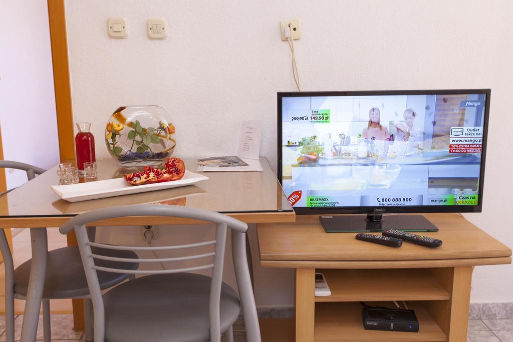Apartments Villa Jukic Makarska Room photo