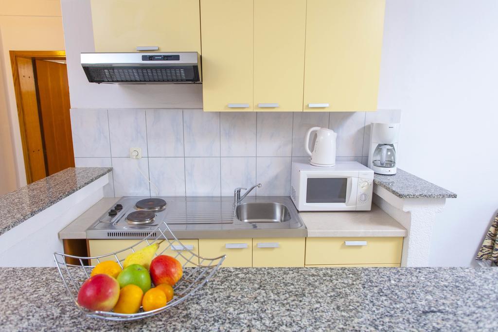 Apartments Villa Jukic Makarska Room photo