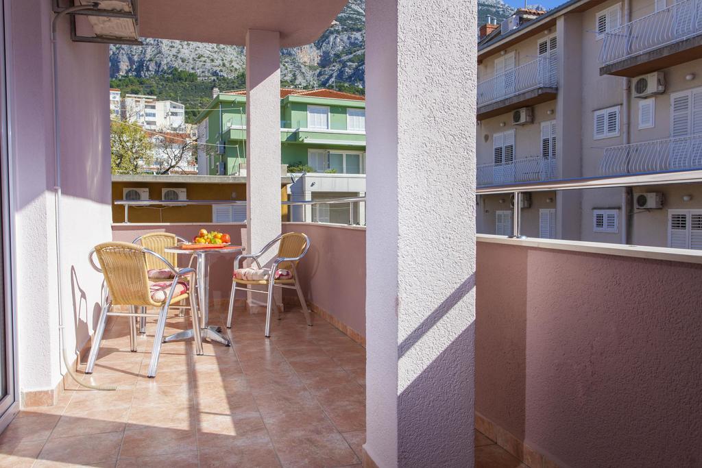 Apartments Villa Jukic Makarska Exterior photo