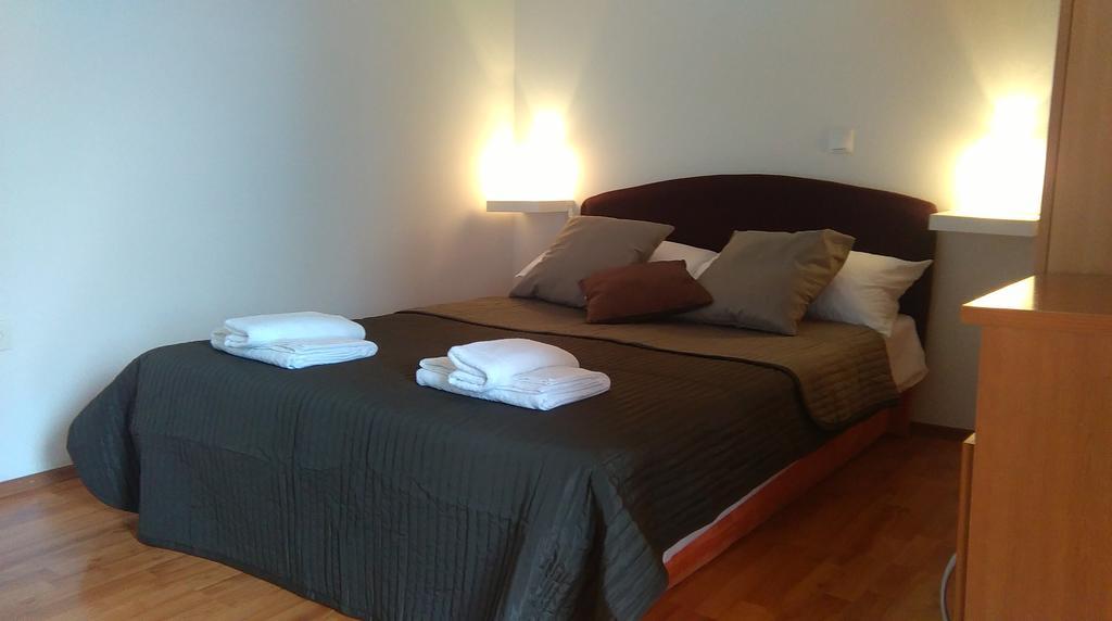 Apartments Villa Jukic Makarska Exterior photo