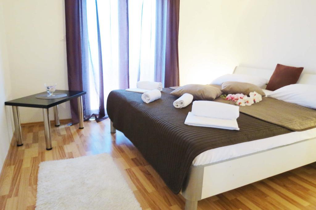 Apartments Villa Jukic Makarska Exterior photo