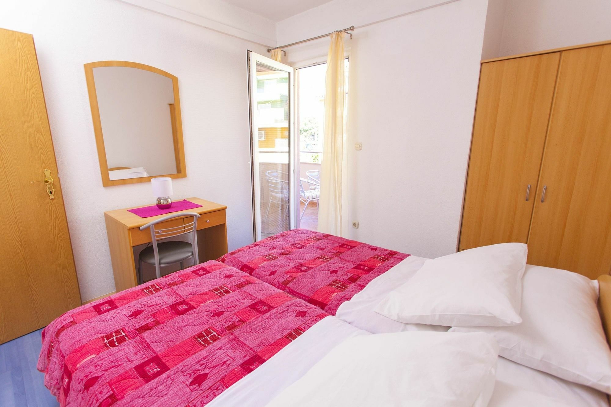 Apartments Villa Jukic Makarska Exterior photo